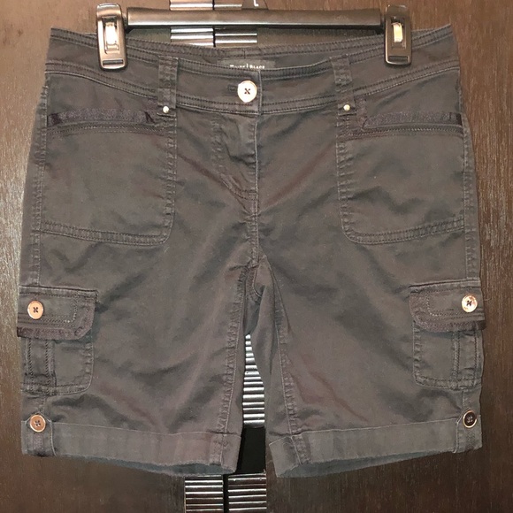 White House Black Market Pants - White House Black Market shorts, size 2